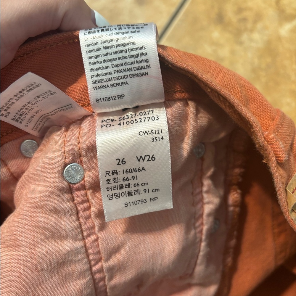 Levi's Women's 501 Orange Button-Fly Jean Shorts - Picture 4 of 4
